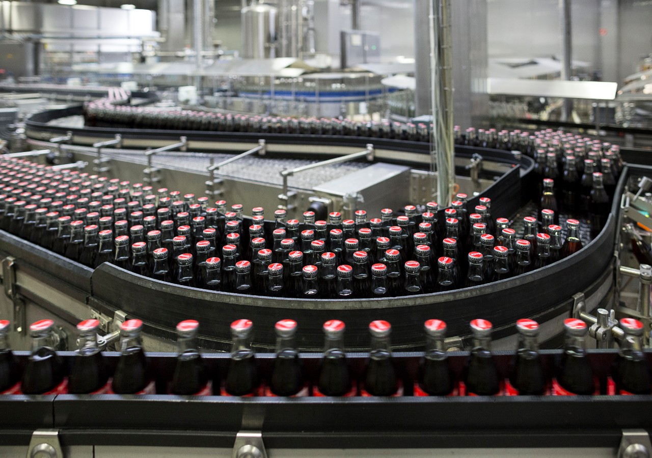 Produktion Coca-Cola Glasmehrwegflaschen